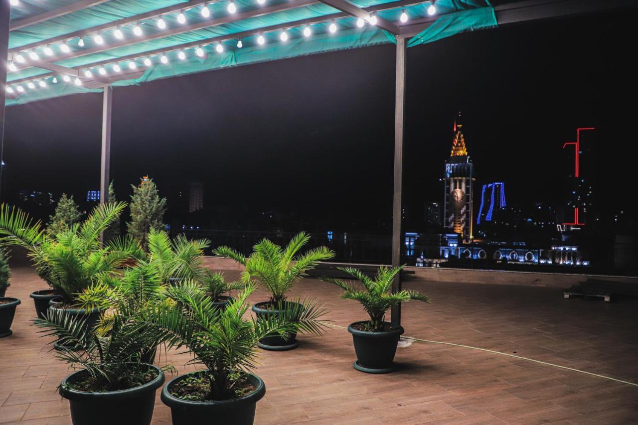 Old Garden Hotel Batumi Esterno foto
